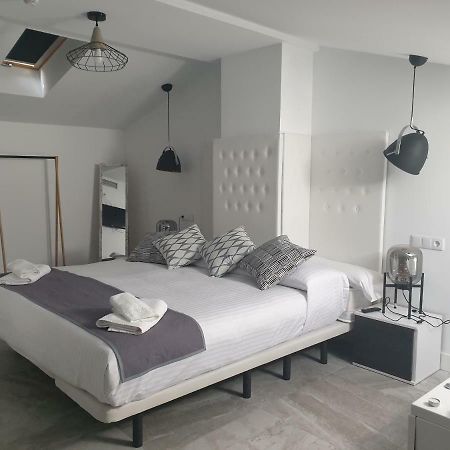 Apartamentos Hostal Cabanas Carboneras de Guadazaon Ngoại thất bức ảnh