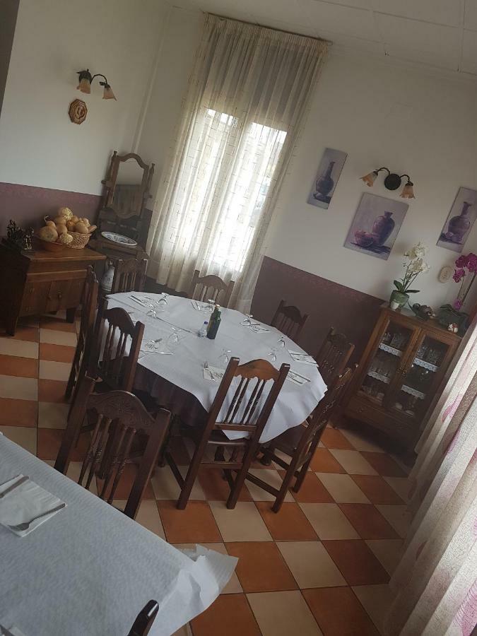 Apartamentos Hostal Cabanas Carboneras de Guadazaon Ngoại thất bức ảnh